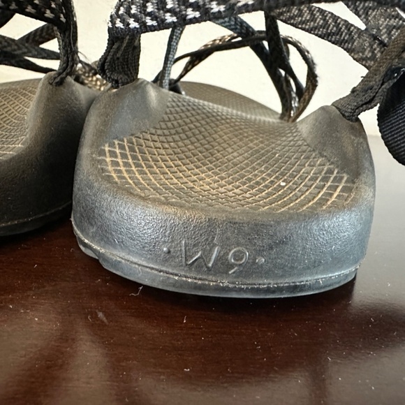 Chaco Hiking Sandals Womens Sz 9 Classic Strappy Multicolor Buckle Hook 7 Loop - Picture 9 of 11